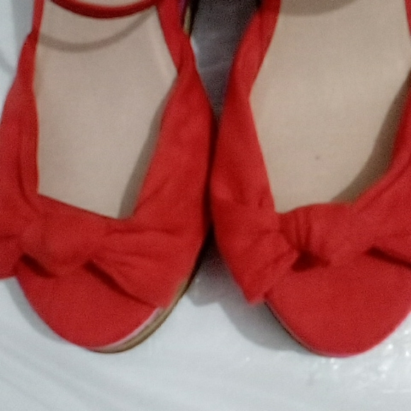 Red pink velvety toe platform wedge sandals - Picture 3 of 10